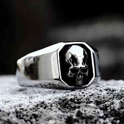 Invictus, Steel Skull Ring