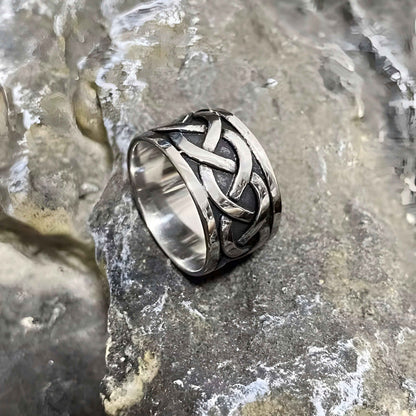 Celtic Knot - Ring - ForgeOfSparta